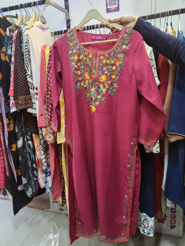 Kashmiri Pink Kurti And Pant Set Ideal Wear For Winters