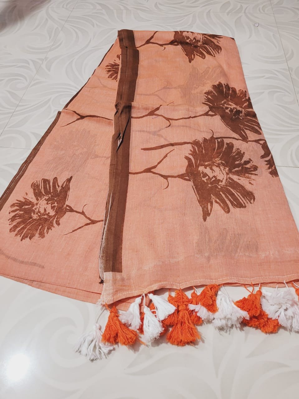 Floral Print On Pure Mul Cotton Saree Without Blouse Piece